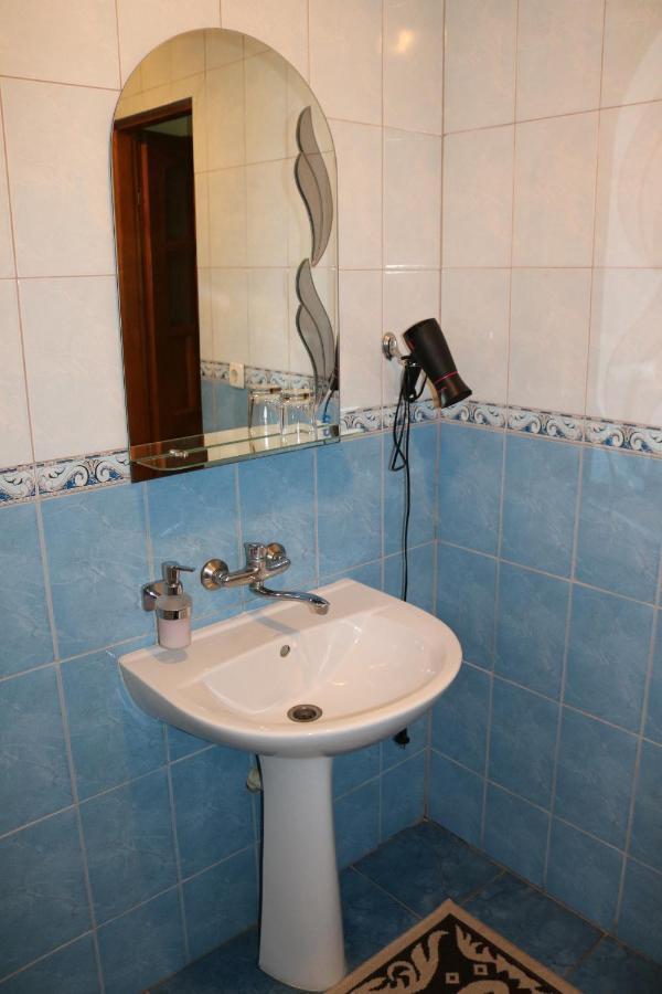 Готель ***Феєрія Tyachiv Bagian luar foto