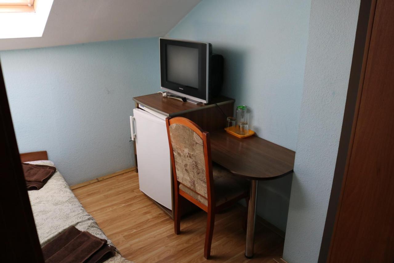 Готель ***Феєрія Tyachiv Bagian luar foto