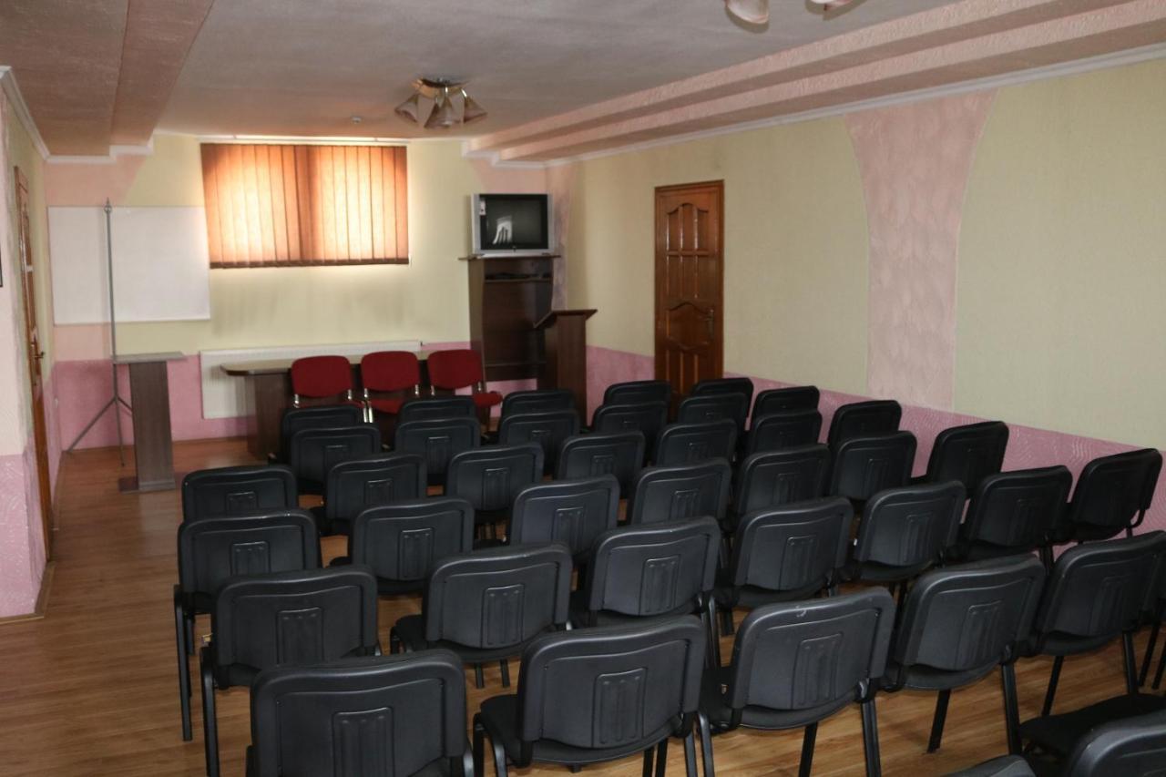 Готель ***Феєрія Tyachiv Bagian luar foto